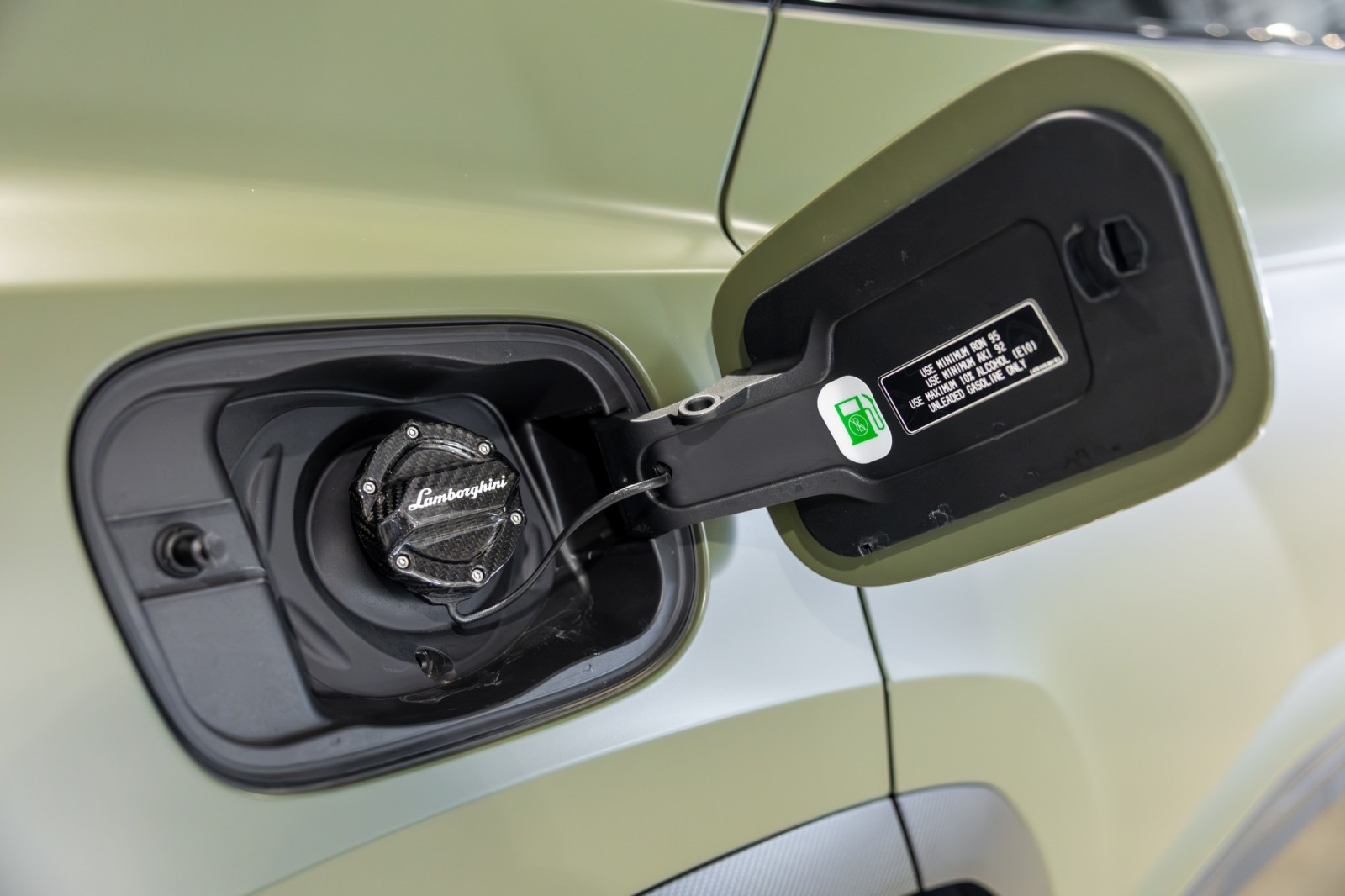 Used Car 2023 Lamborghini Urus  Performante For Sale Under $300,000 In Boerne, Texas