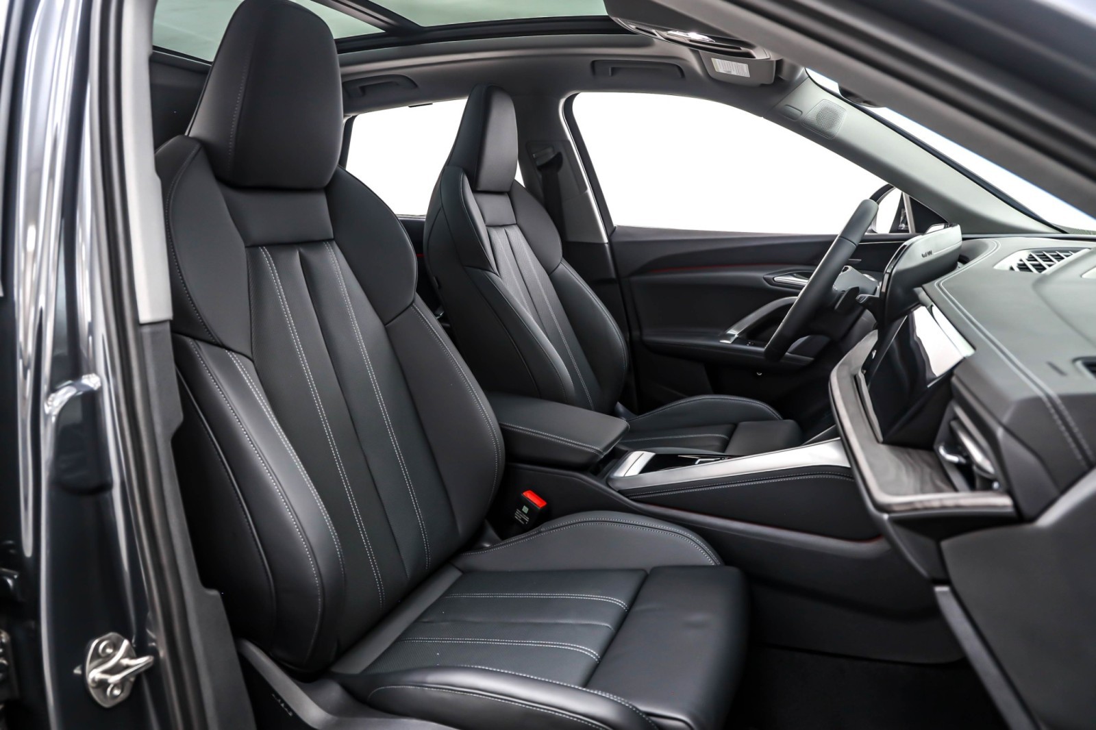 New 2025 Tambora Gray Metallic Audi Premium Plus 2.0 TFSI quattro image 7