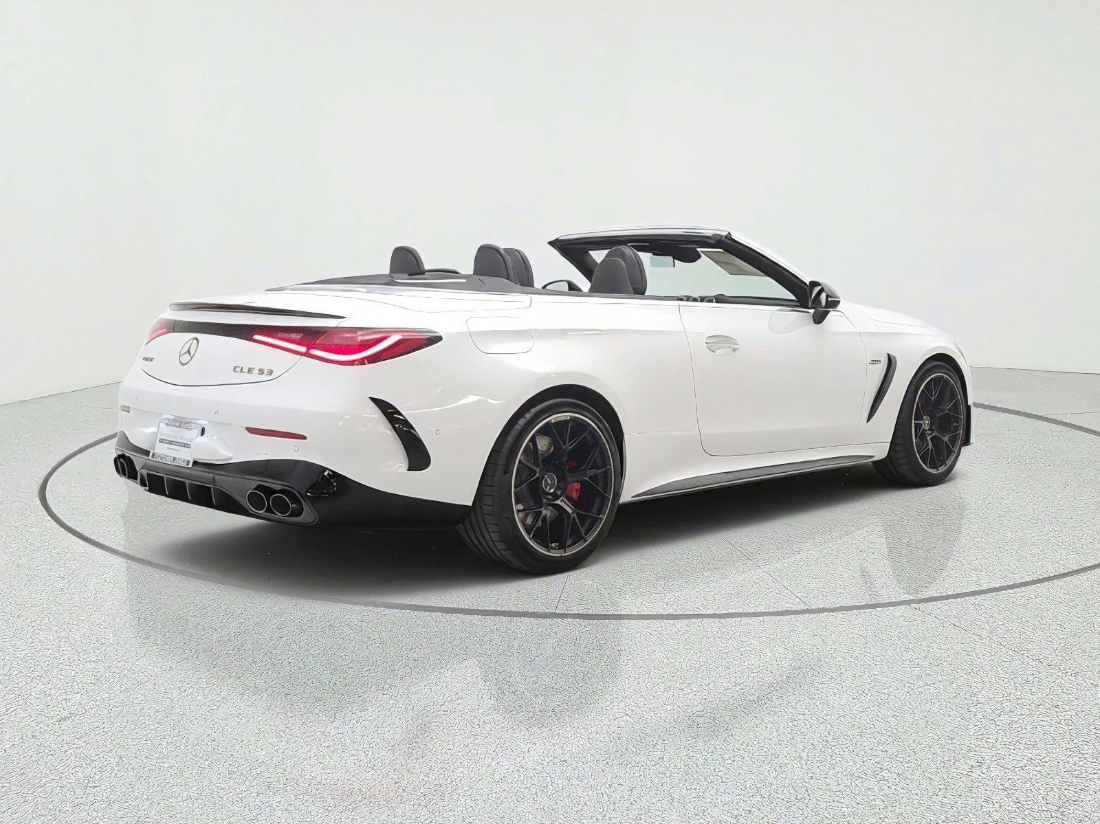 New 2027 MANUFAKTUR Moonlight White Metallic Mercedes-Benz AMG® CLE 53 4MATIC+ Cabriolet image 5