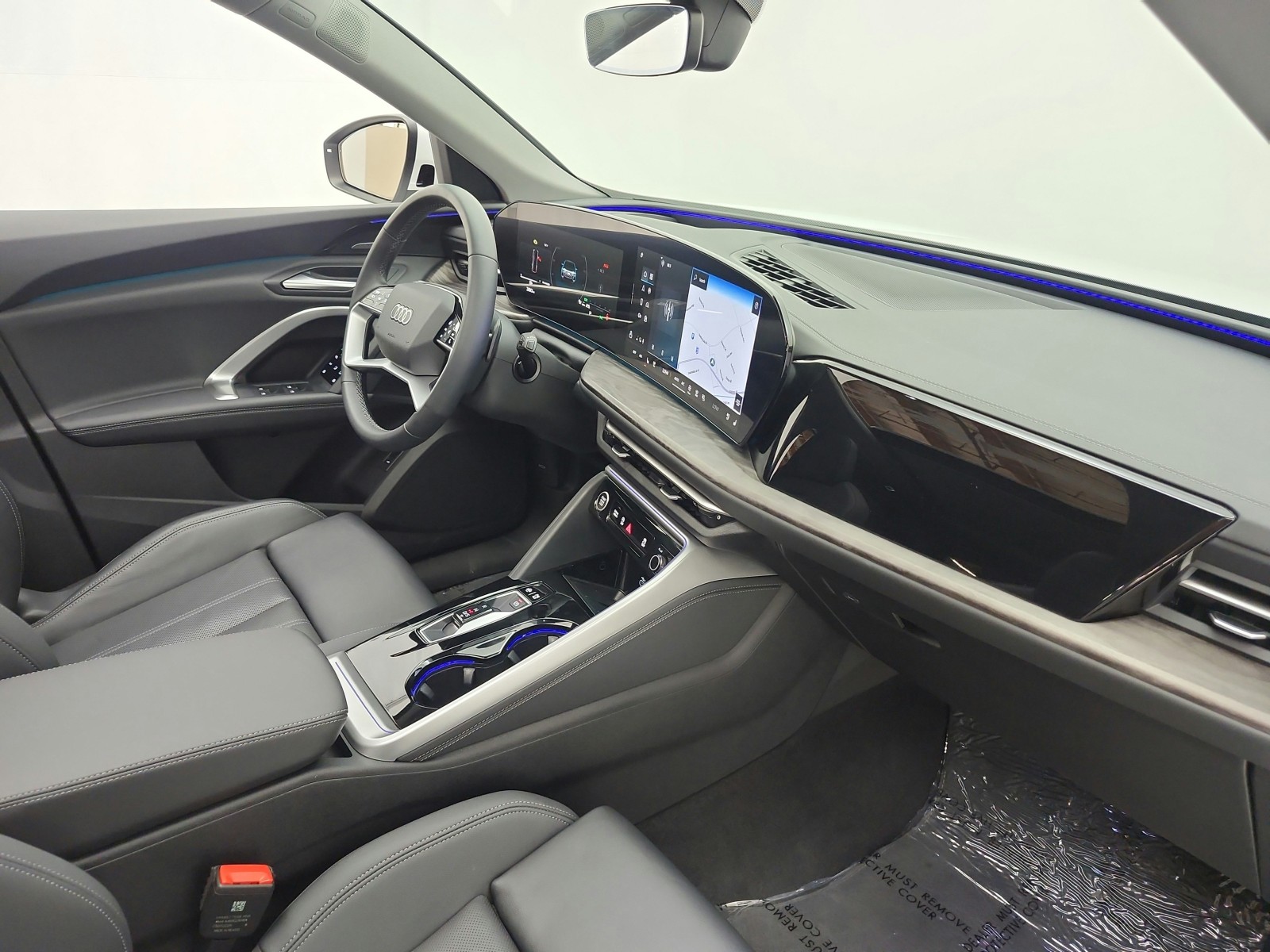 Used 2025 Glacier White Metallic Audi Premium Plus image 30
