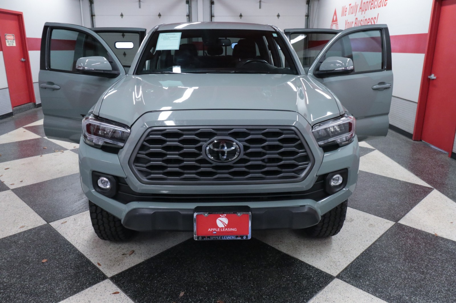 Used Car 2023 Toyota Tacoma 4wd  Trd Off Road For Sale Under $35,000 In Austin, Texas