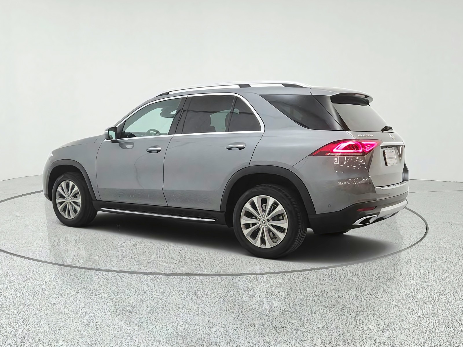 Used 2022 Selenite Grey Metallic Mercedes-Benz GLE 350 SUV image 7