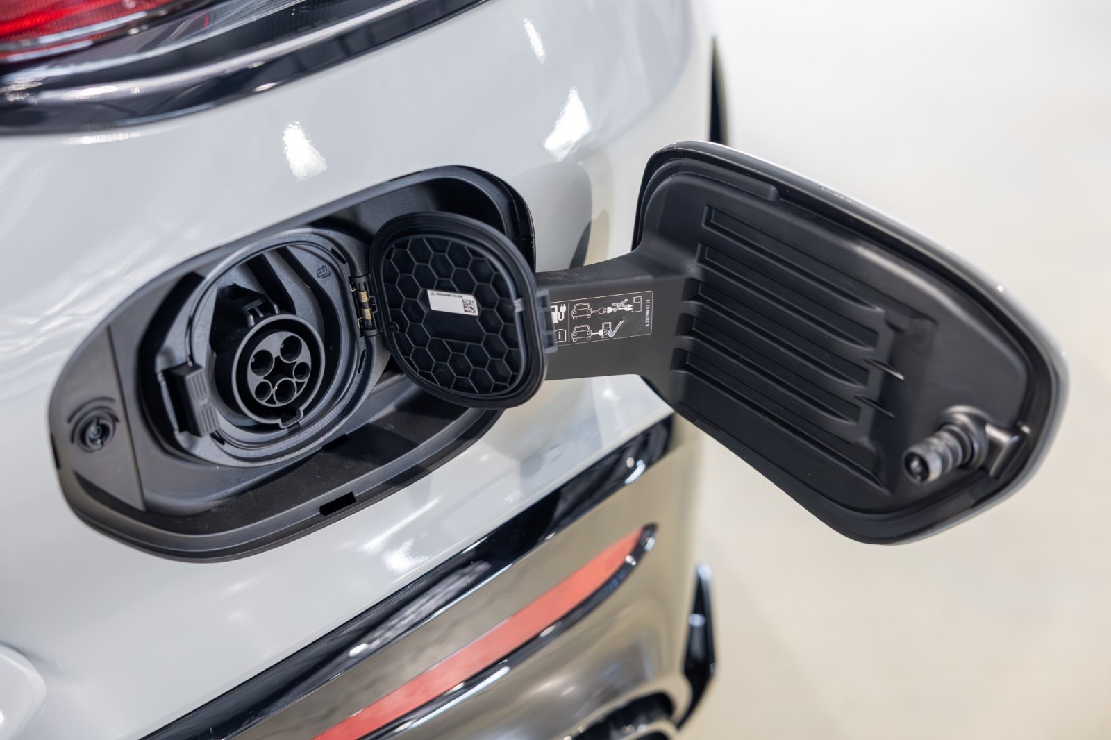 Used Car 2025 Mercedes-benz Amg Gt  Amg Gt 63 S E Performance For Sale Under $220,000 In Boerne, Texas