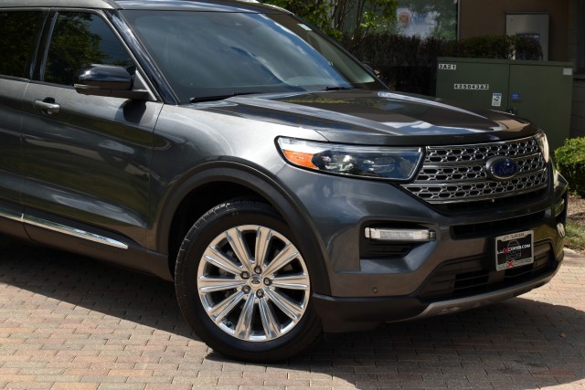 2020 Ford Explorer Navi Leather Htd/Ventilated Front Seats 3RD Row Power Seats Pano Roof B&O Sound 20 Polished Wheels Power Liftgate Rear Camera MSRP $54,225 5