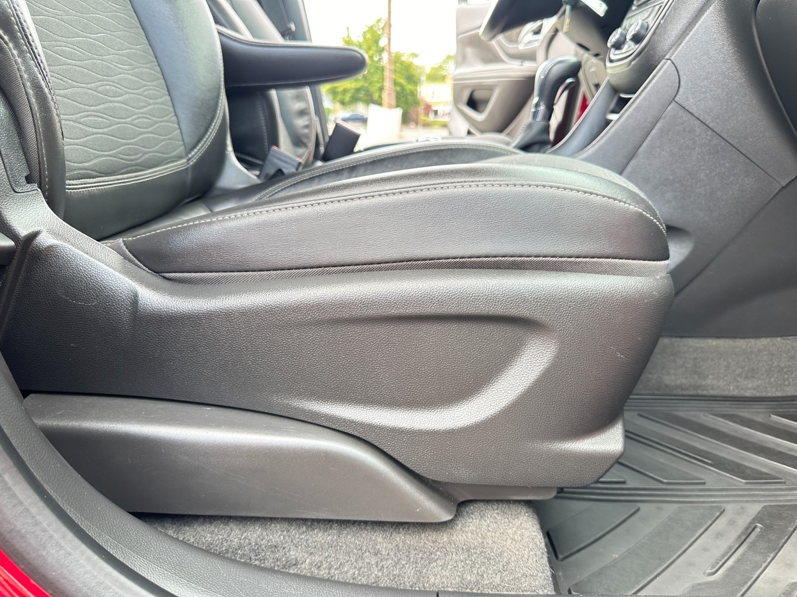 2016 Buick Encore Convenience 29