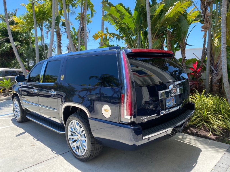 2007 Cadillac Escalade ESV SUNROOF AWD LOW MILES 47,118 in , 