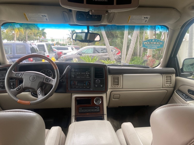 2003 Cadillac Escalade ESV SUV PEARL WHITE 4WD/AWD in , 