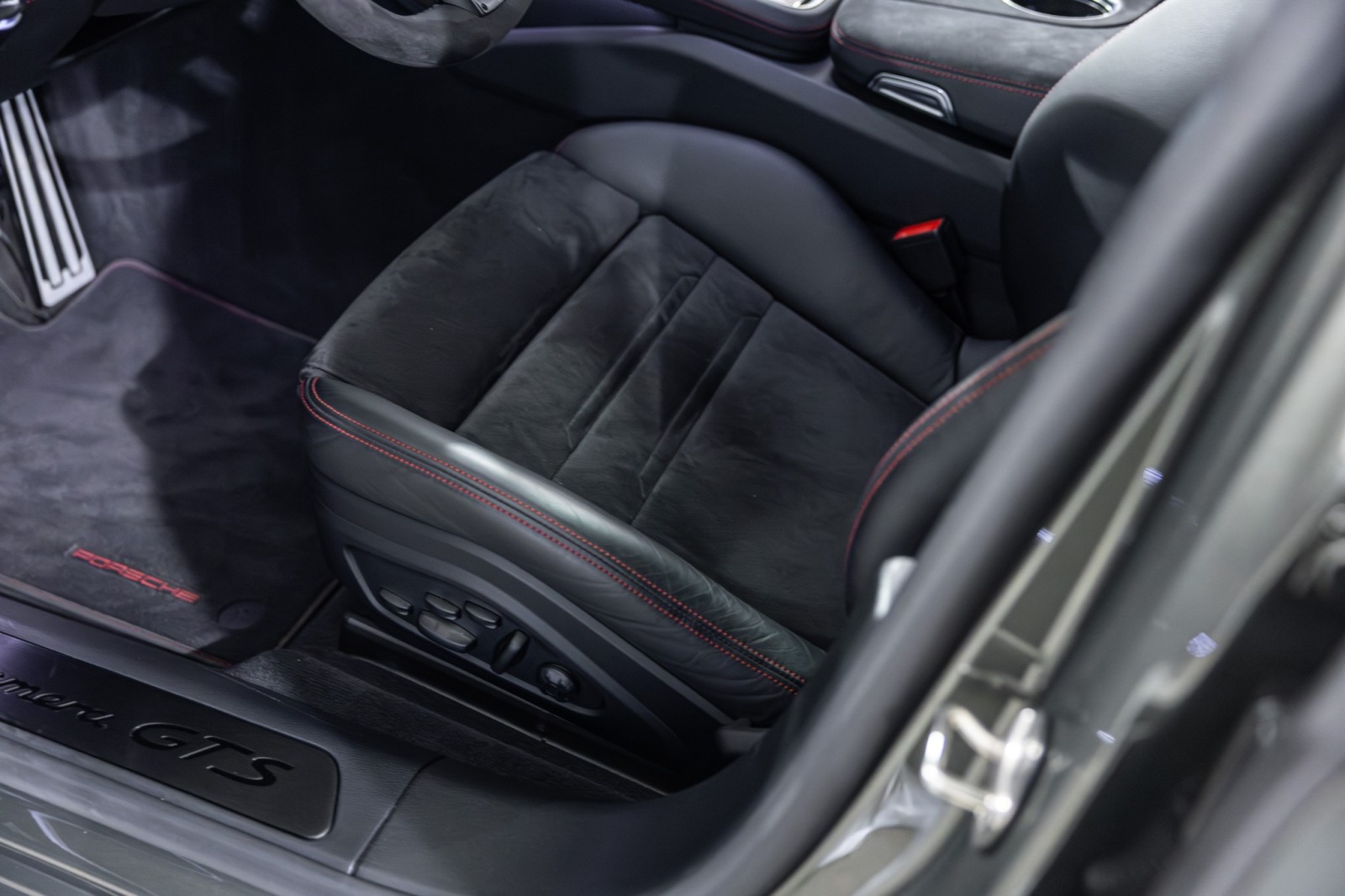 Used Car 2023 Porsche Panamera  Gts For Sale Under $120,000 In Boerne, Texas