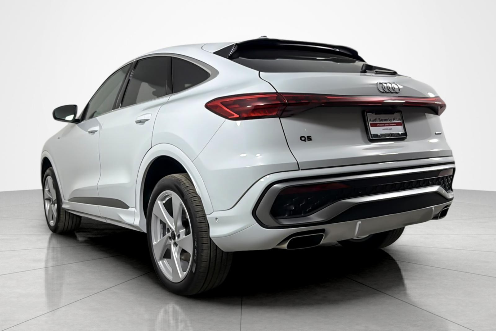 New 2026 Glacier White Metallic Audi Premium Plus 2.0 TFSI quattro image 4