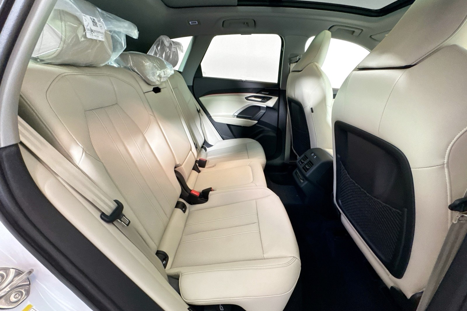 New 2025 Glacier White Metallic Audi Premium Plus 2.0 TFSI quattro image 24