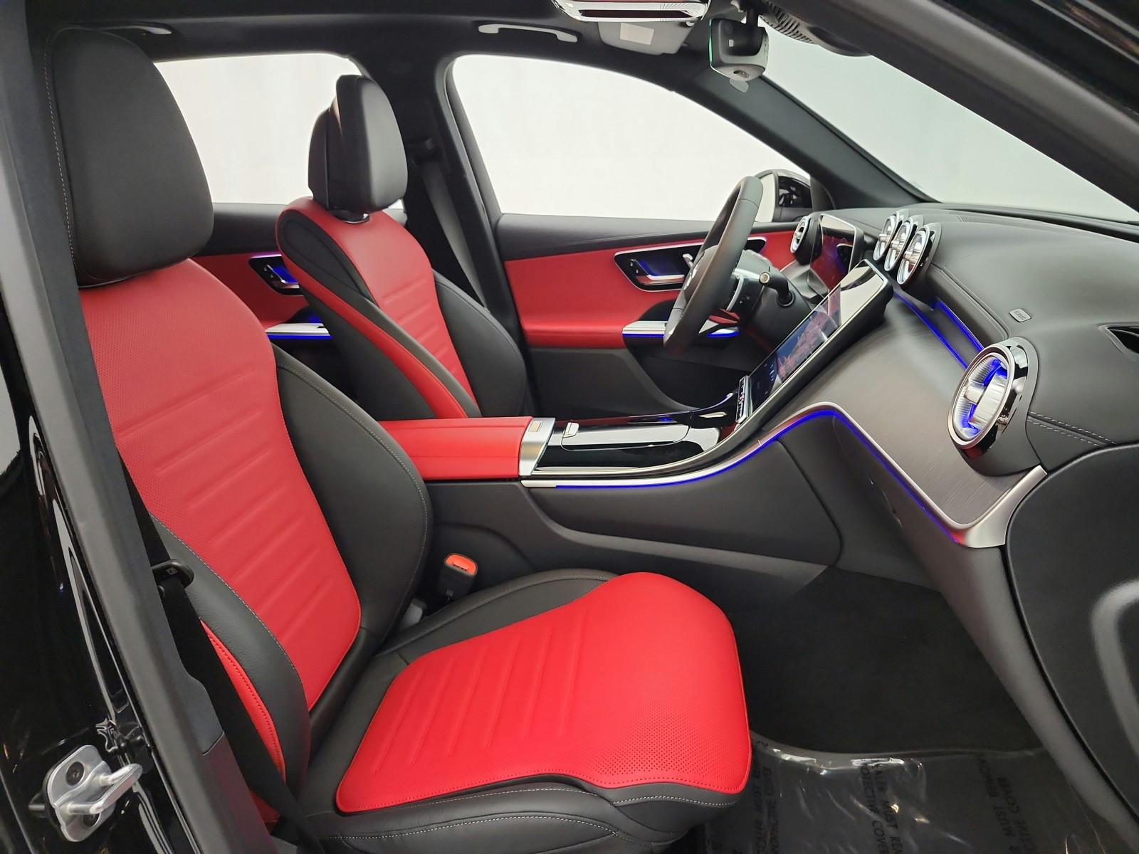 New 2026 Black Mercedes-Benz GLC 300 SUV image 14