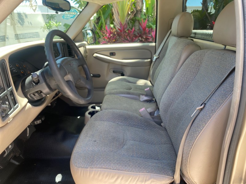 2005 GMC Sierra 1500 LOW MILES 83837 AC NO ACCIDENTS in ,