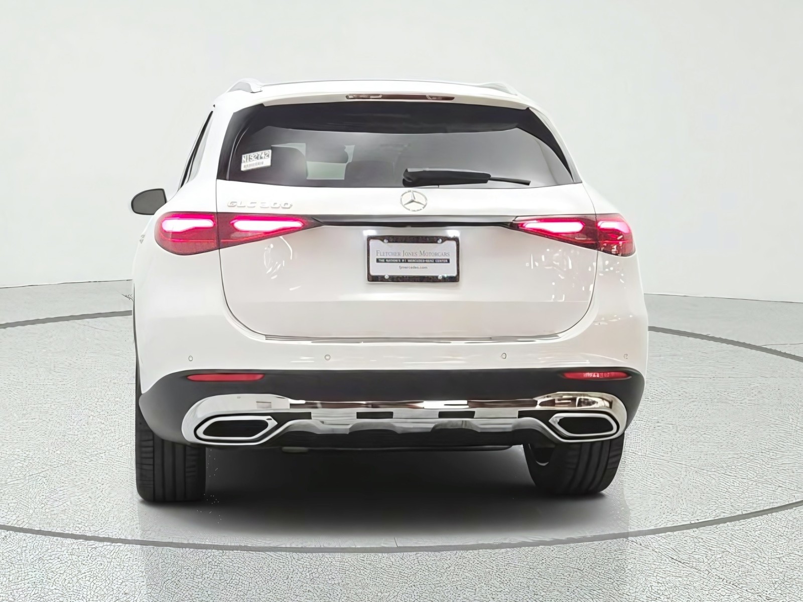 New 2027 Polar White Mercedes-Benz GLC 300 SUV image 6