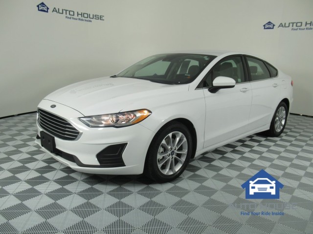 52812018 Ford Fusion SE
