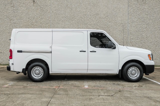 2021 Nissan NV Cargo S 9