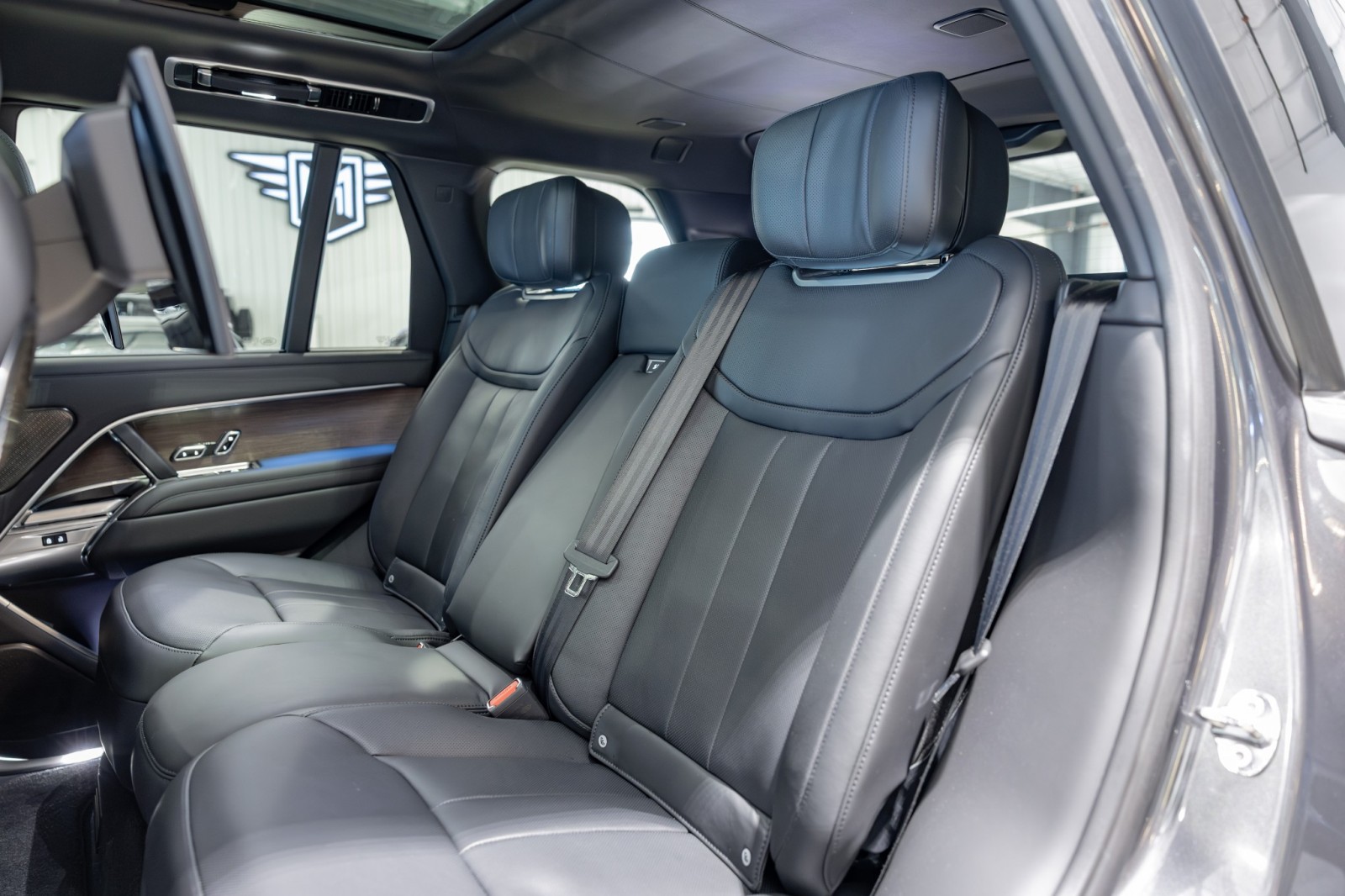 Used Car 2025 Land Rover Range Rover  Autobiography For Sale Under $170,000 In Boerne, Texas