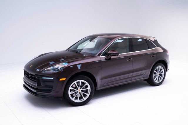 2025  Macan  in , 