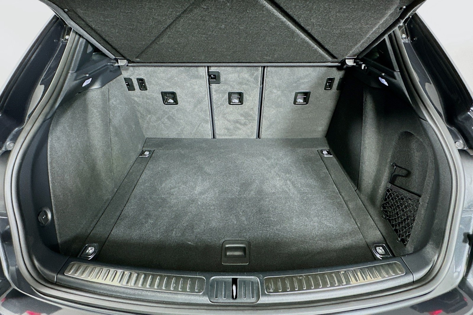 Used 2023 Volcano Grey Metallic Porsche S image 22