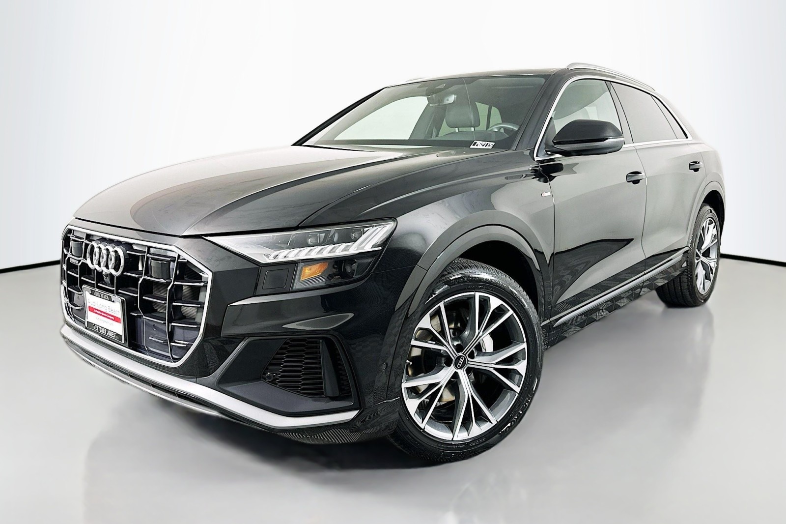 2023 Audi Q8 Premium Plus