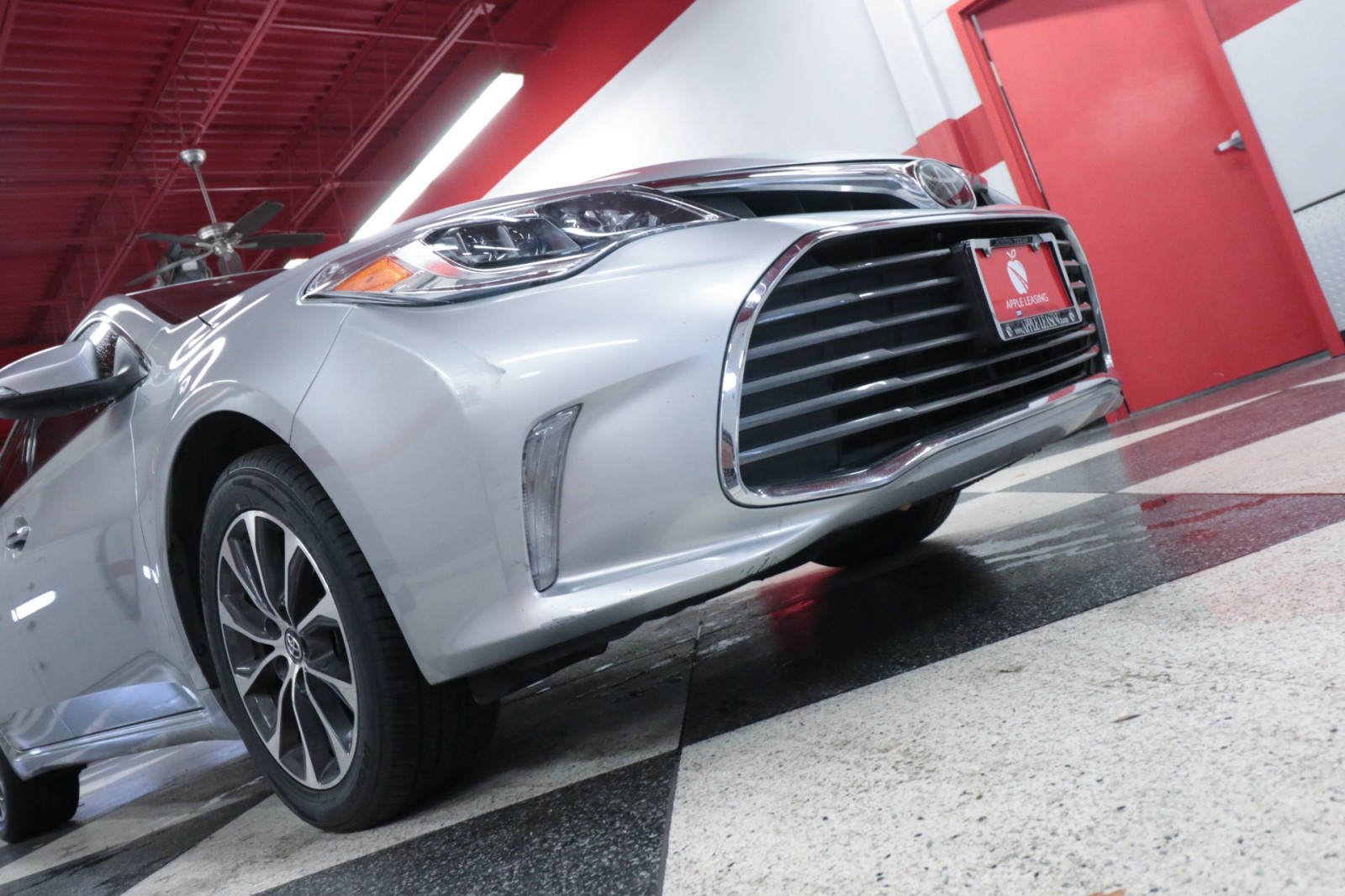 Used Car 2018 Toyota Avalon  Xle Premium For Sale Under $25,000 In Austin, Texas