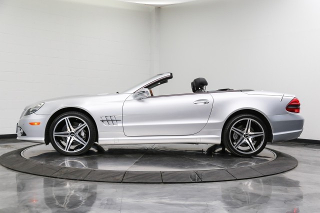 2009 Mercedes-Benz SL-Class V8 2