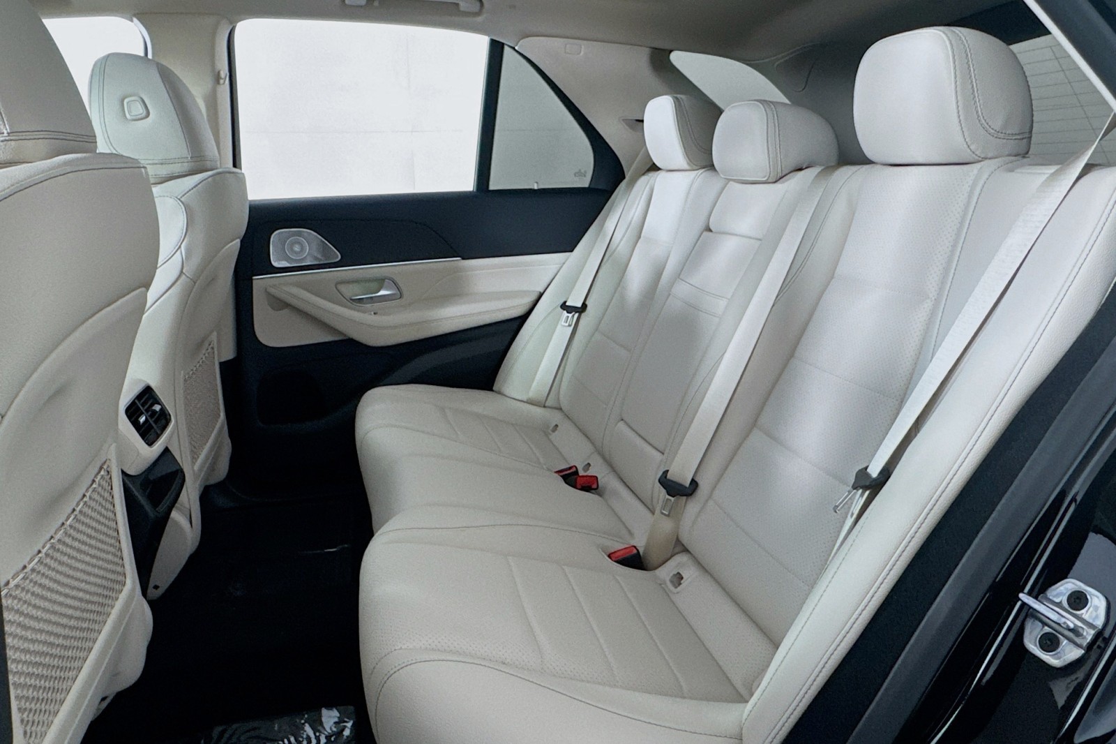 New 2026 Obsidian Black Metallic Mercedes-Benz GLE 450 4MATIC® SUV image 7