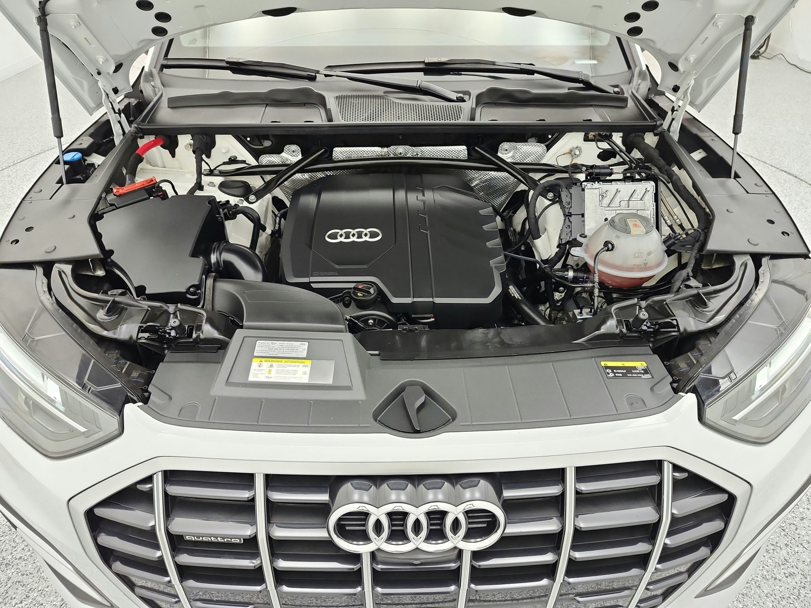 Used 2021 Glacier White Metallic Audi Premium Plus 45 TFSI quattro image 14