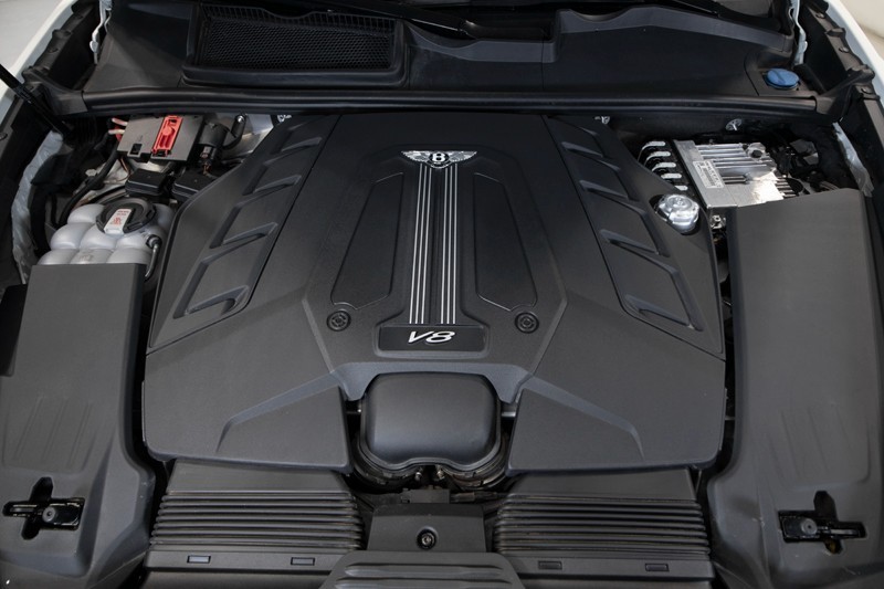 2024 Bentley Bentayga EWB Bentayga EWB Azure ($281,000 MSRP) *1-OWNER* in , 