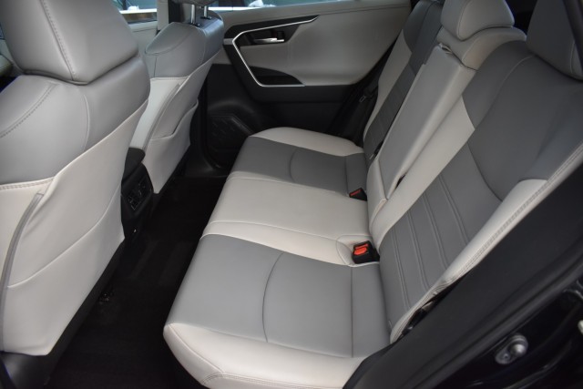 2021 Toyota RAV4 One Owner Navi Leather Moonroof Blind Spot Park Assist Lane Departure JBL Sound MSRP $38,774 34