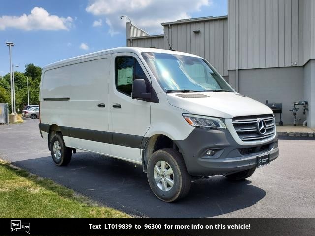 mercedes benz sprinter awd