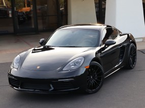 2017  718 Cayman  in , 