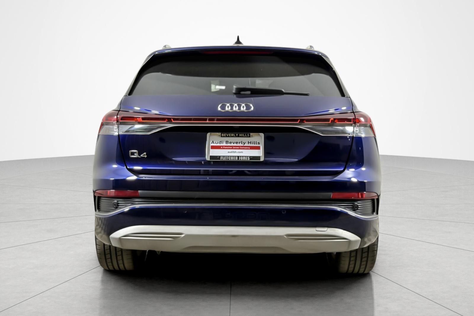 Used 2023 Navarra Blue Metallic Audi Premium Plus 40 RWD image 4