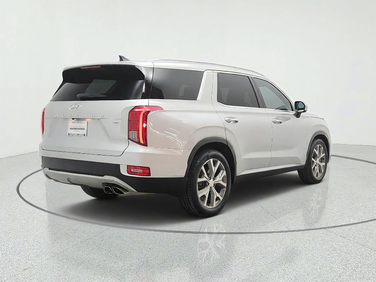 Used 2022 Typhoon Silver Hyundai SEL AWD image 5