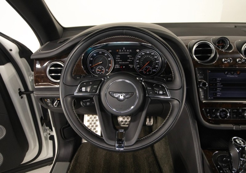 2017 Bentley Bentayga Bentayga W12 ($258,115 MSRP) *ONLY 14,000 MILES* *1-OWNER* in , 