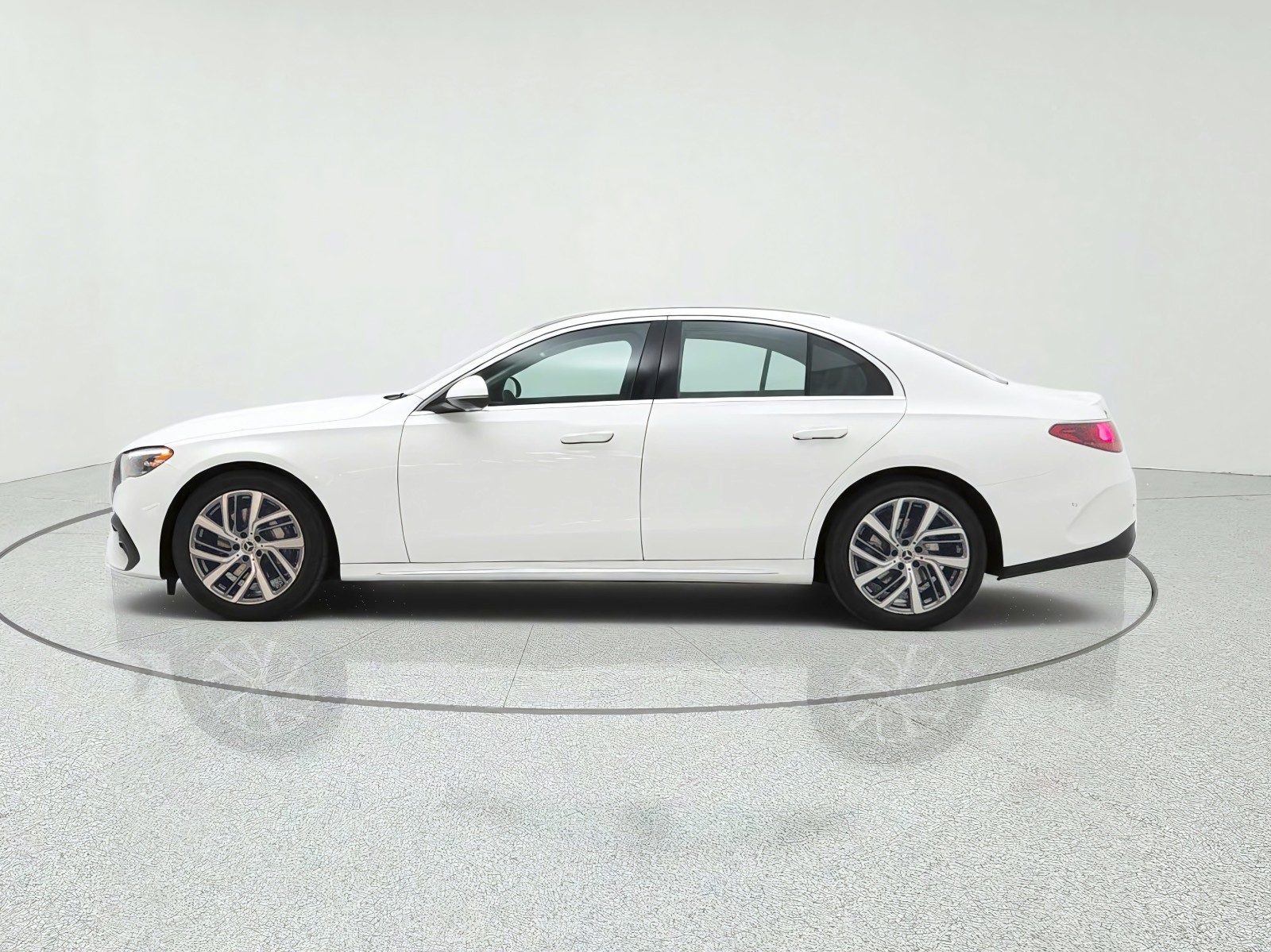 New 2027 Polar White Mercedes-Benz E 350 RWD Sedan image 8