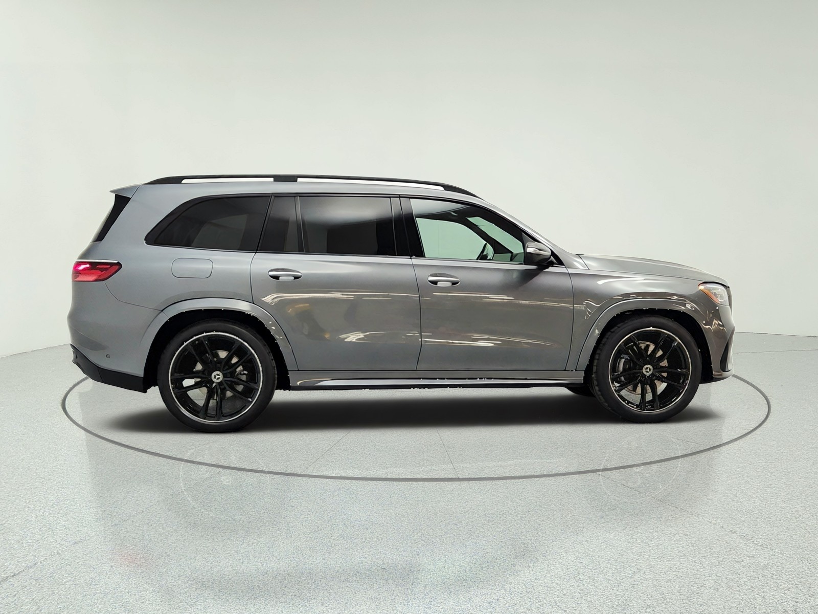 New 2026 Selenite Grey Metallic Mercedes-Benz GLS 450 4MATIC® SUV image 4