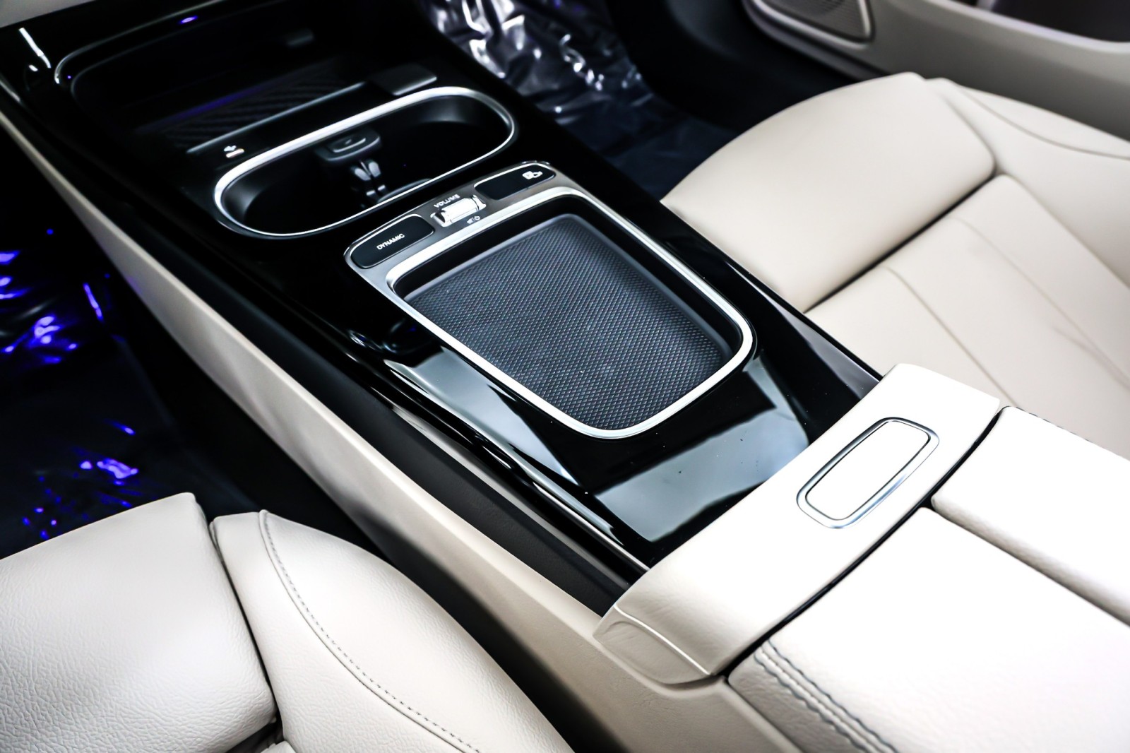 New 2026 Polar White Mercedes-Benz CLA 250 image 6