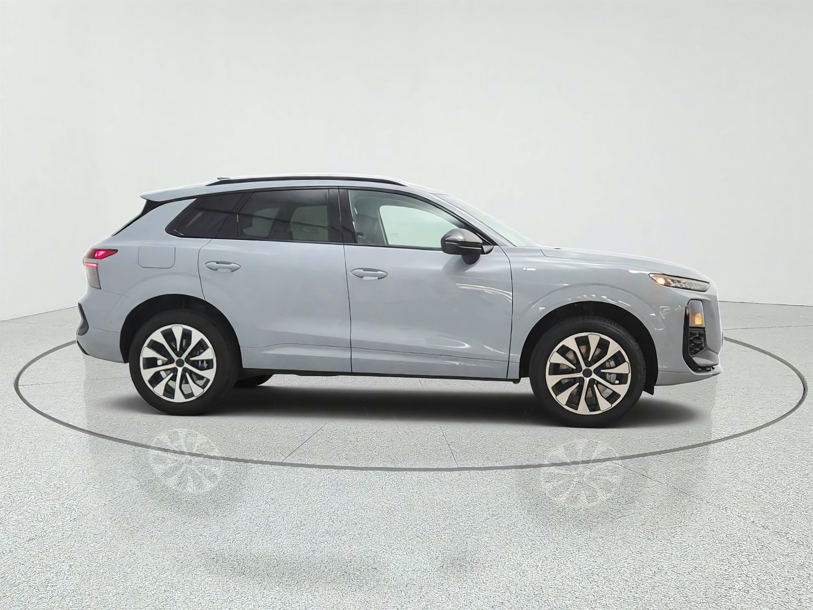 New 2026 Arrow Gray Pearl Effect Audi S line quattro image 4