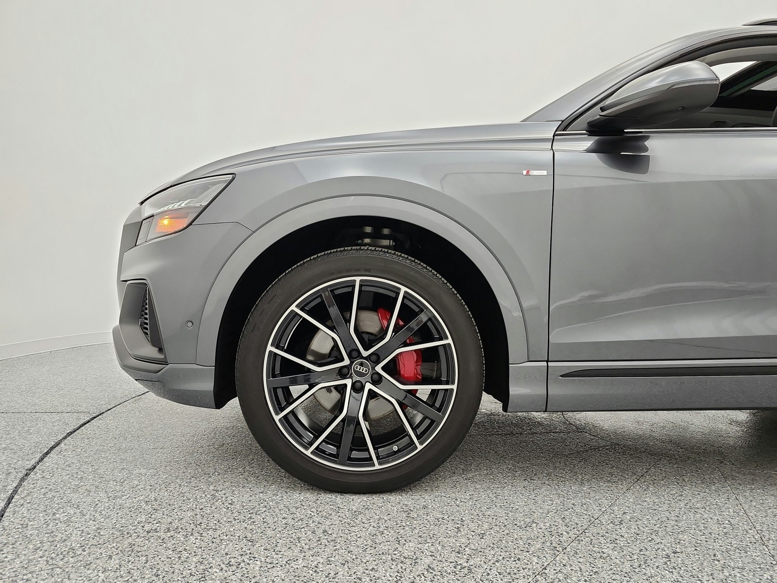 Used 2023 Daytona Gray Pearl Effect Audi Premium Plus 55 TFSI quattro image 17