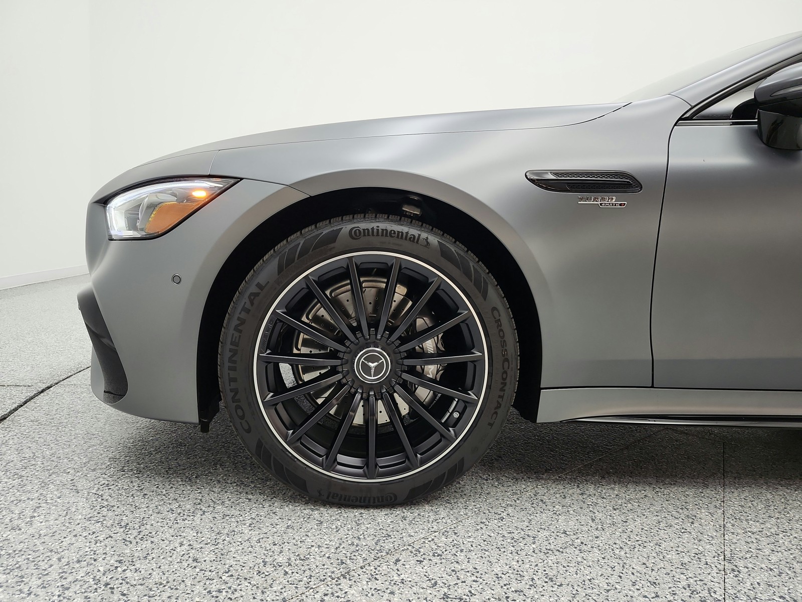 New 2026 MANUFAKTUR Exclusive Selenite Grey Magno Mercedes-Benz AMG® GT 43 4-Door Coupe image 15