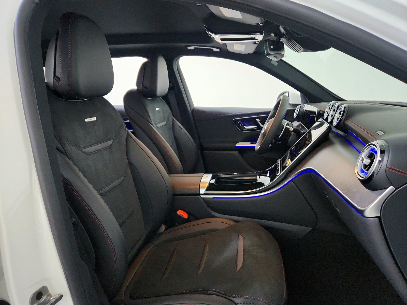 New 2026 Polar White Mercedes-Benz AMG® GLC 43 4MATIC SUV image 16