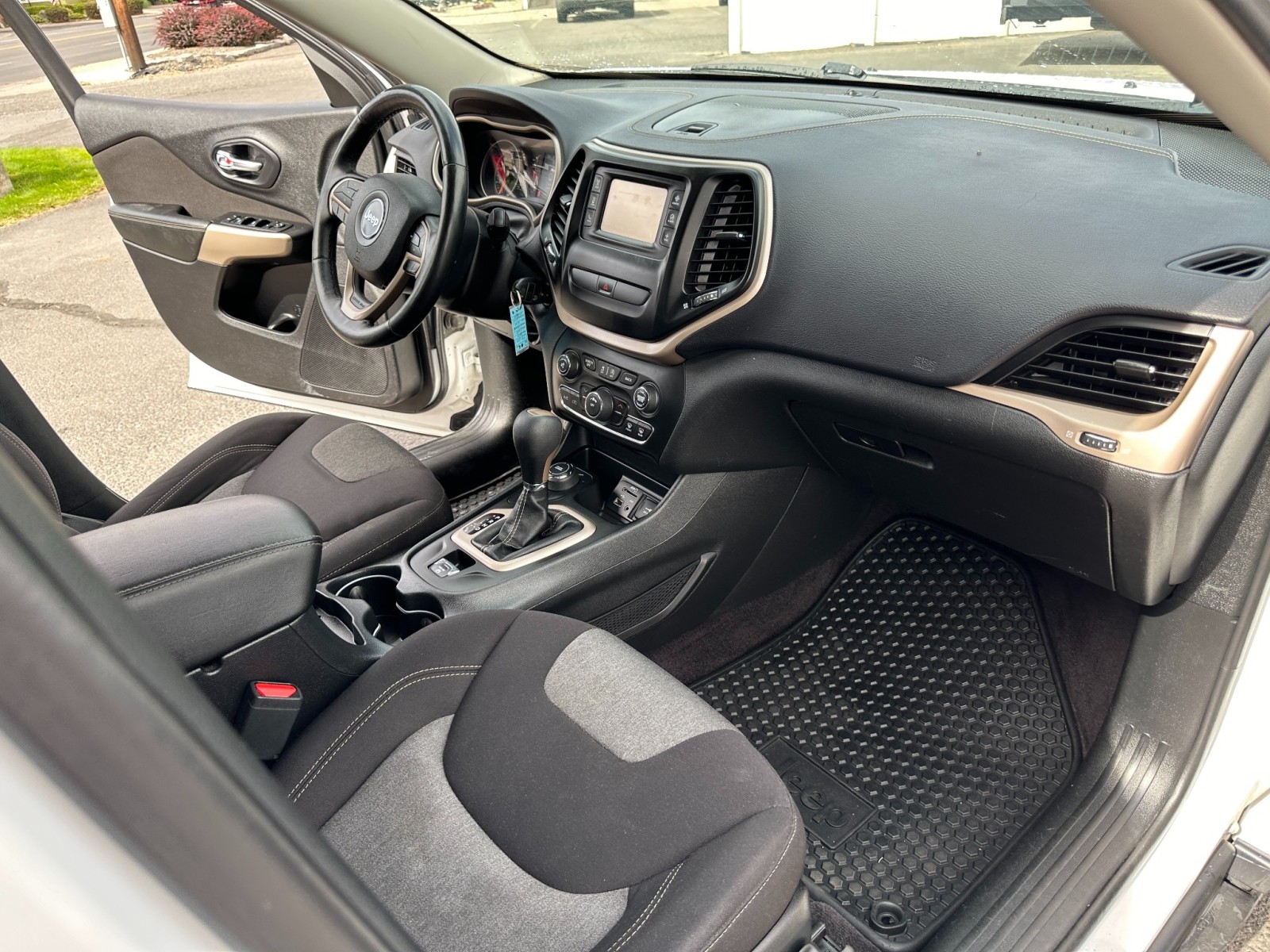 2018 Jeep Cherokee Latitude 30