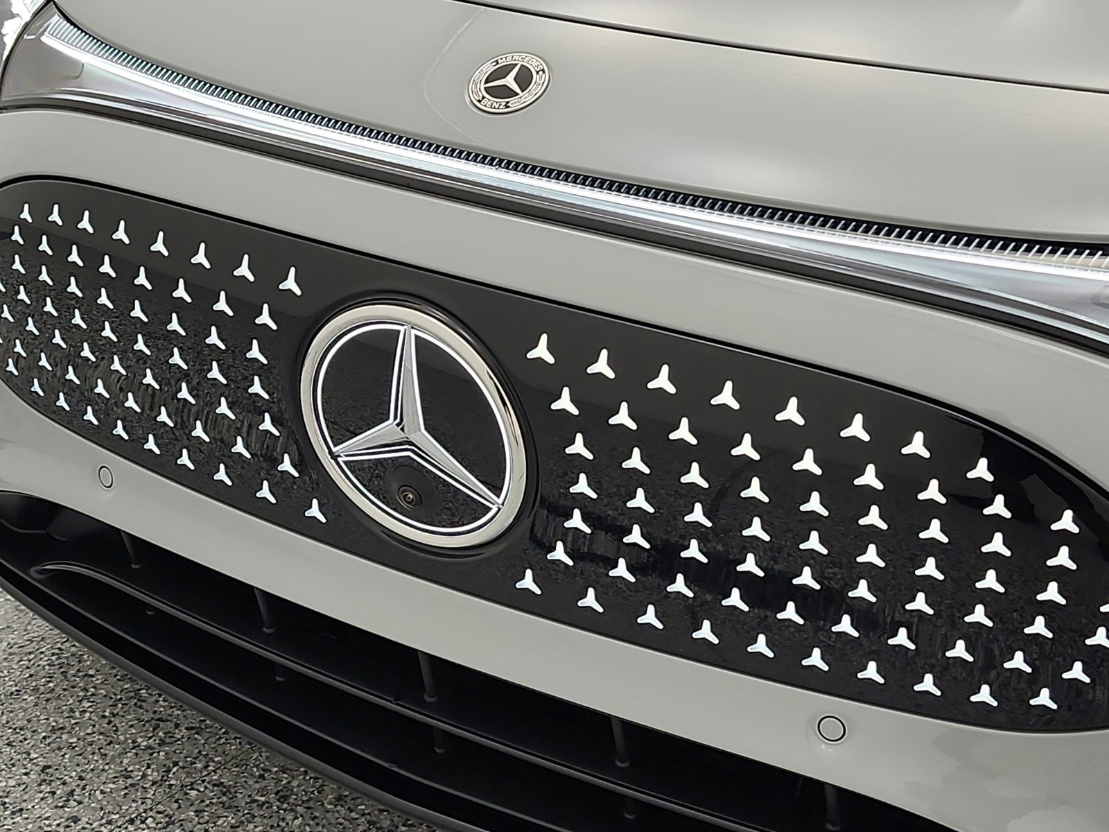 New 2026 MANUFAKTUR Alpine Grey Mercedes-Benz CLA 350 image 13