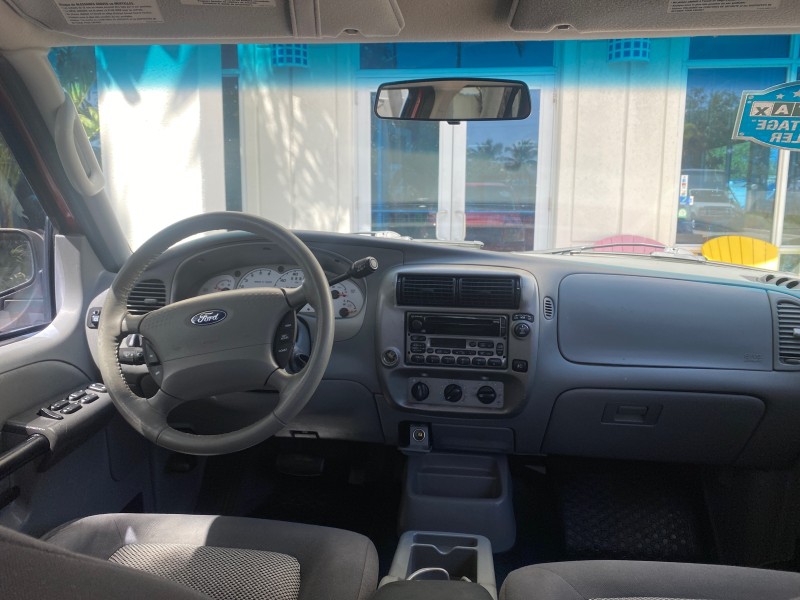 2003 Ford Explorer Sport Trac XLT LOW MILES 59,213 in , 