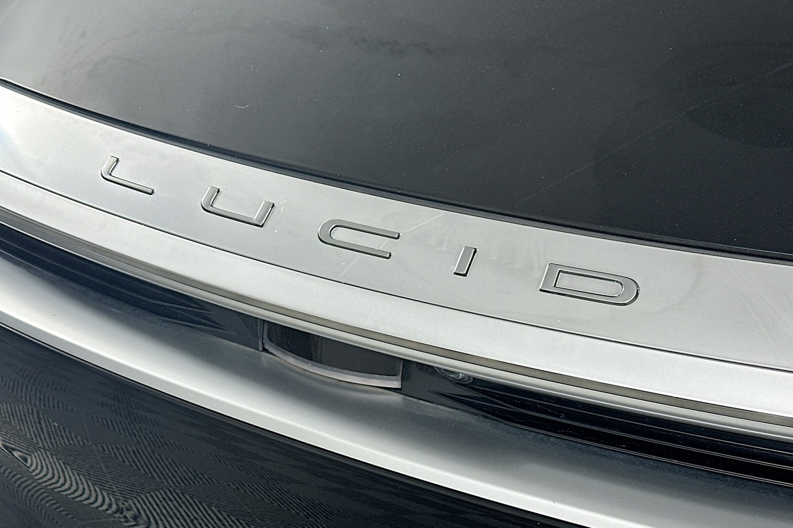 Used 2022 Infinite Black Lucid Grand Touring image 15