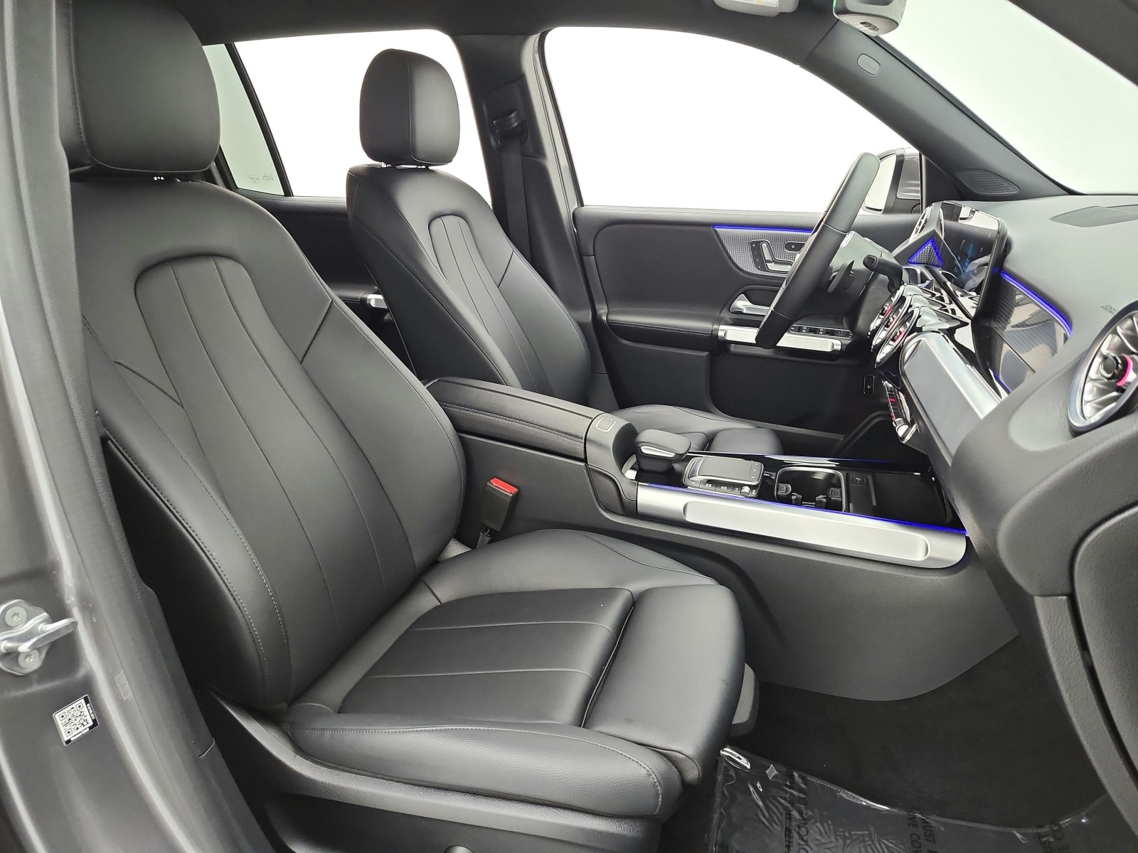 Used 2023 Mountain Grey Metallic Mercedes-Benz GLB 250 SUV image 19
