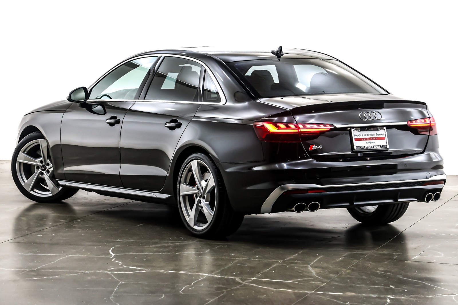 Used 2023 Mythos Black Metallic Audi Premium Plus 3.0 TFSI quattro image 12