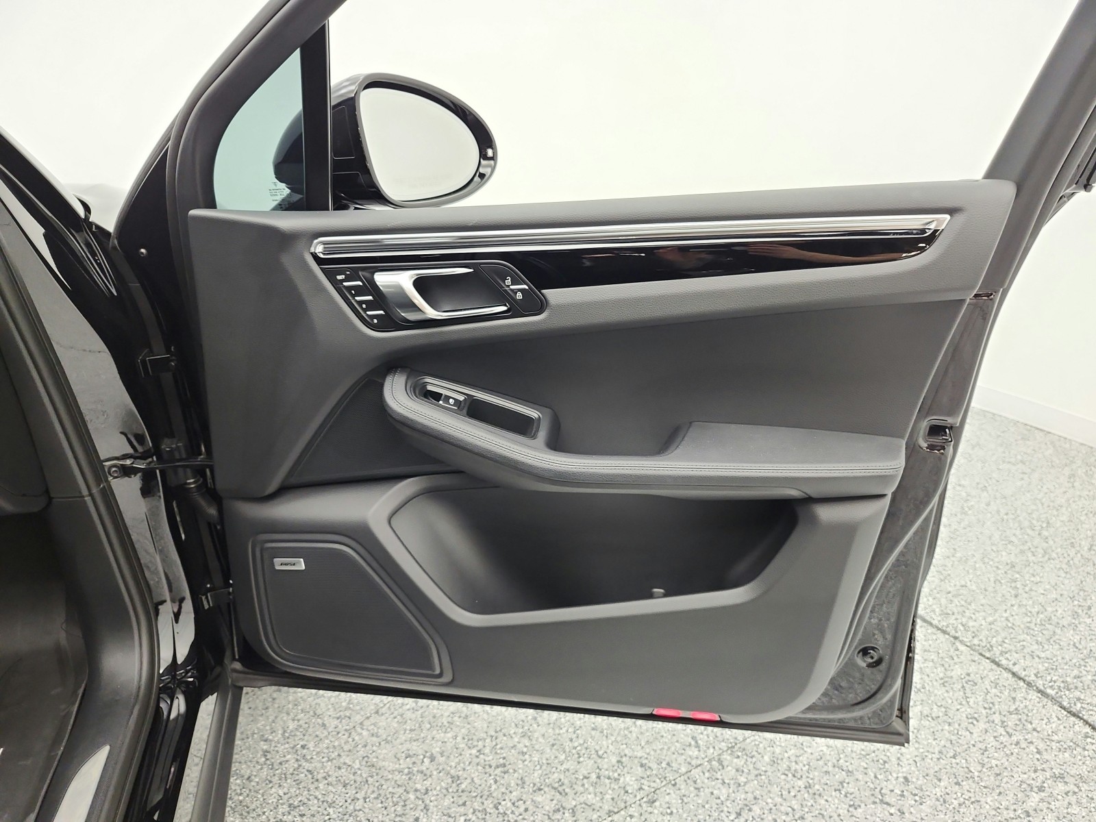 Used 2025 Black Porsche S AWD image 20