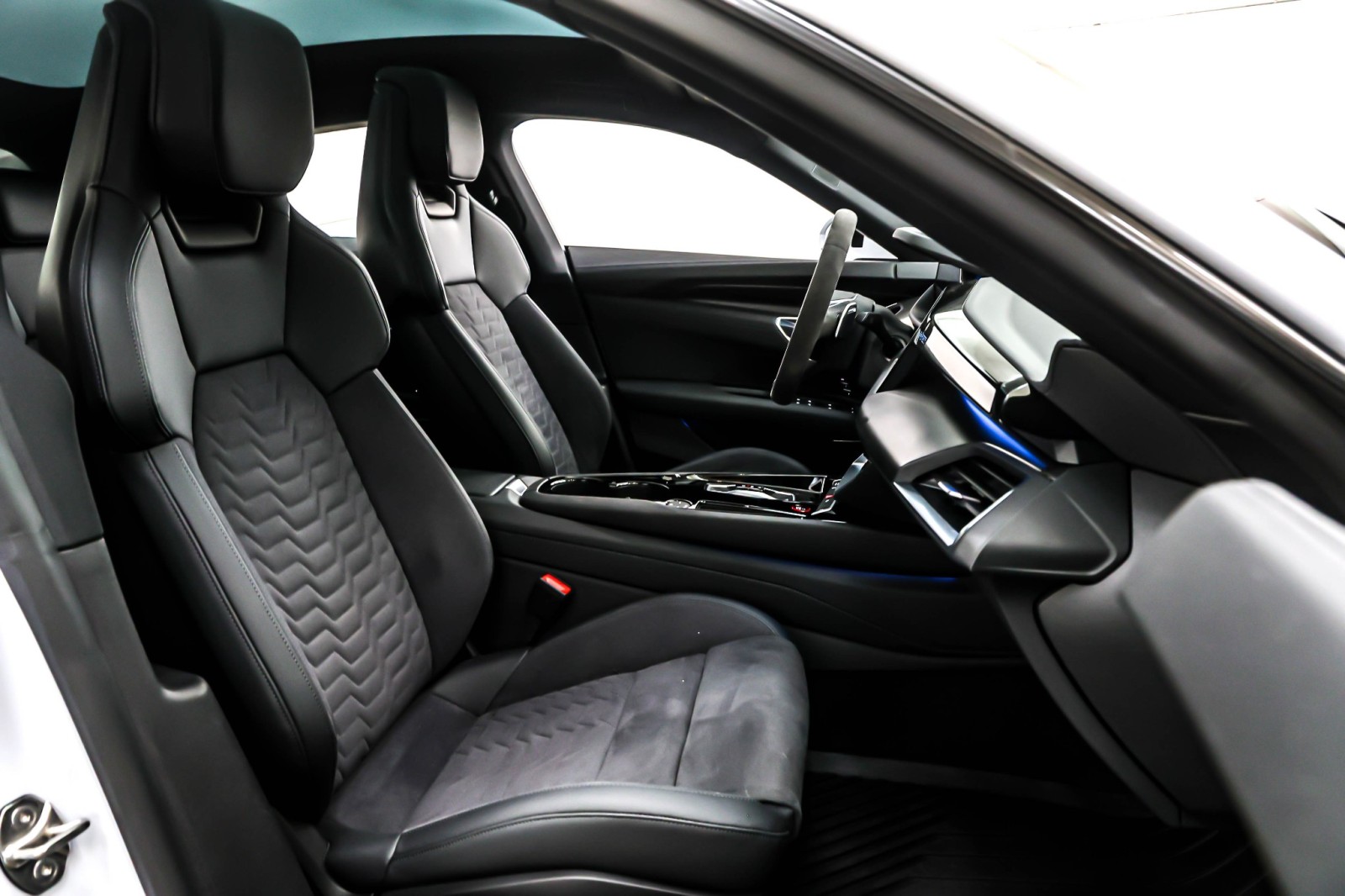 Used 2024 Suzuka Gray Metallic Audi Premium Plus quattro image 7