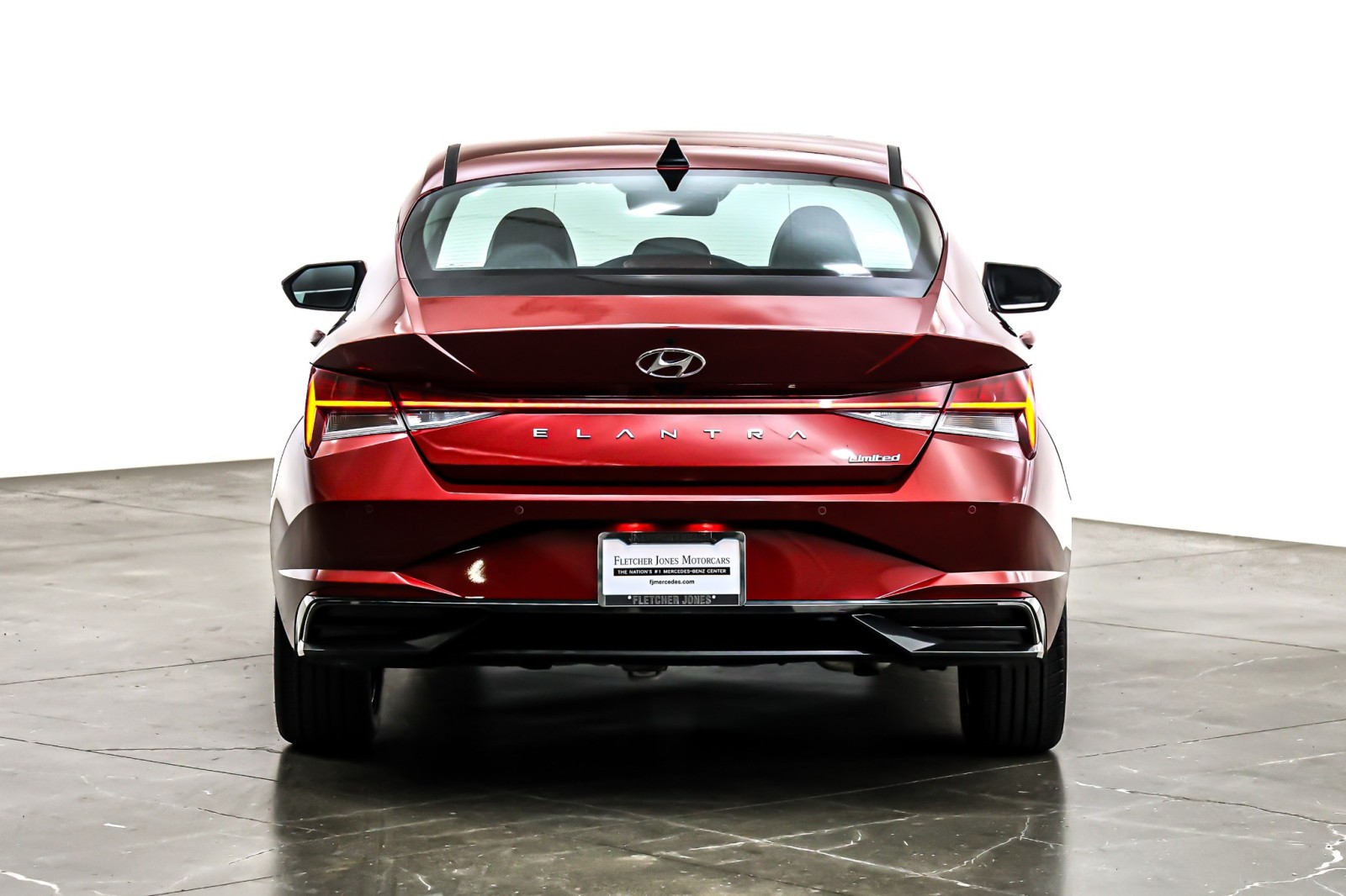 Used 2023 Ultimate Red Hyundai Limited image 4